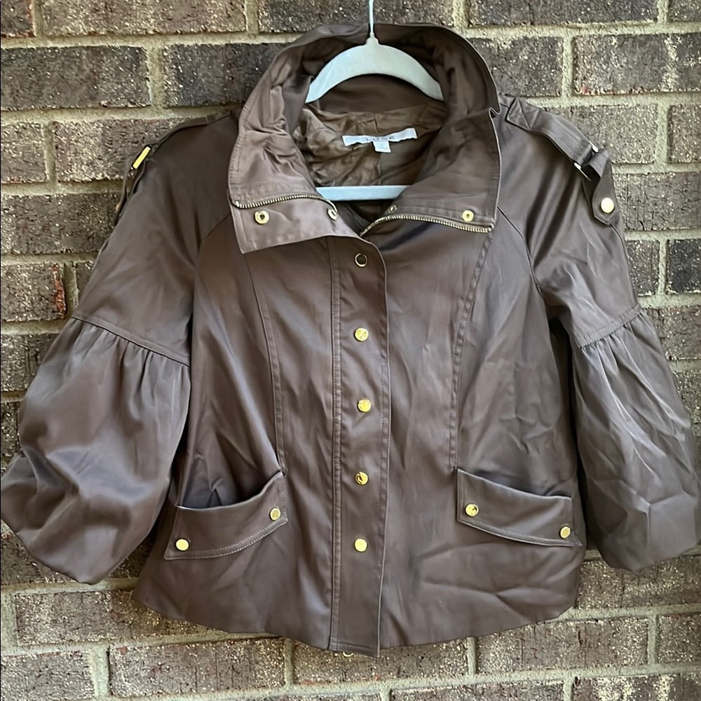 LUXE Cropped Stylish Brown Jacket with zippers and snaps size small